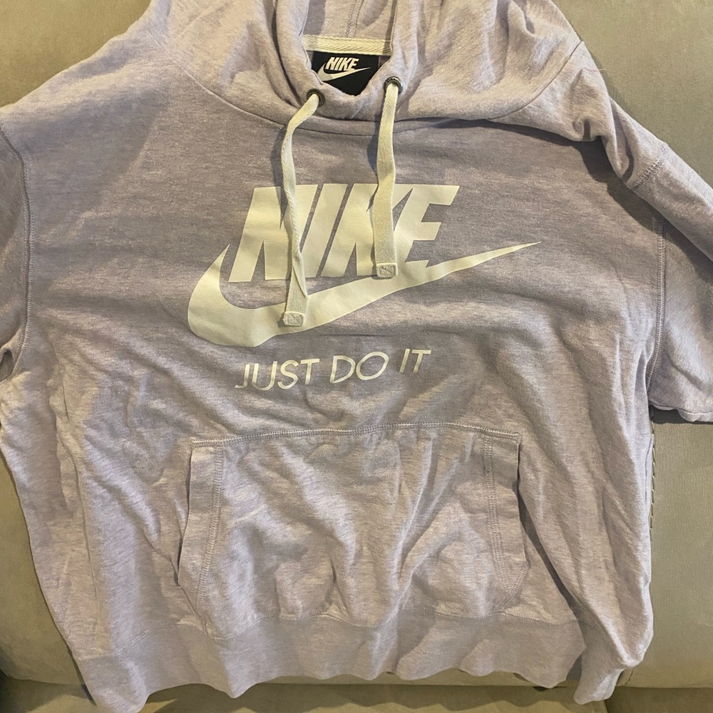 Light purple,light weight hooded Nike sweatshirt size 1X
